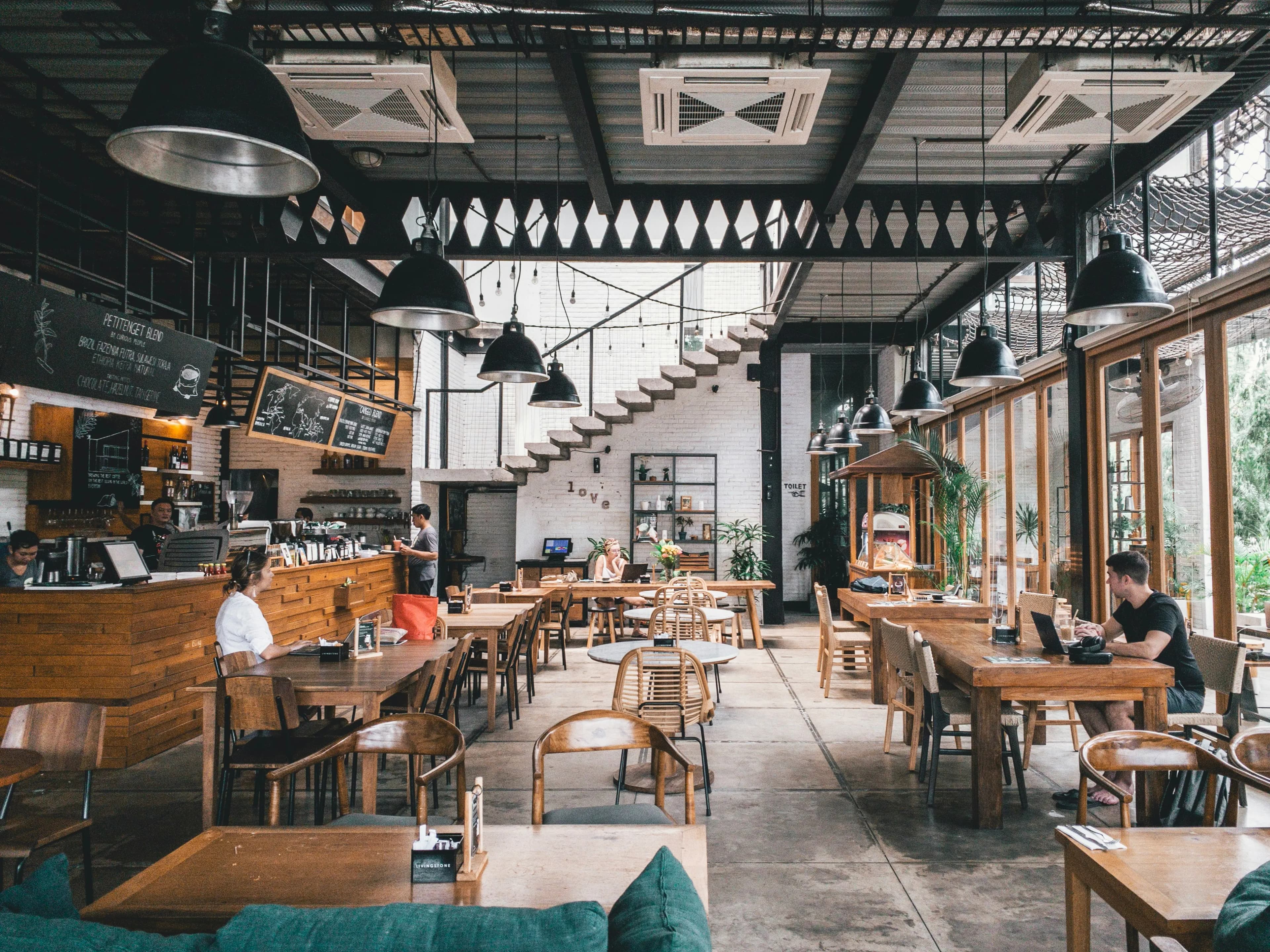 Restaurants & Cafes